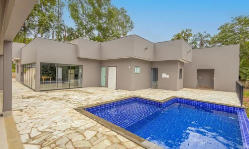 oasis-verde-c-piscina-borda-infinita-e-5-quartos (1)