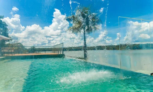paraiso-a-beira-lago-piscina-e-vista-espetacular (3)