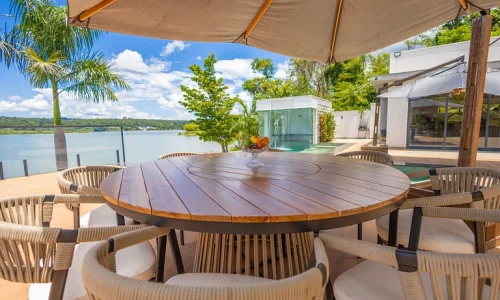 paraiso-a-beira-lago-piscina-e-vista-espetacular (8)