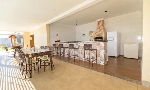 recanto-c-4-suites-piscina-e-area-gourmet (1)