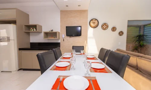 recanto-c-4-suites-piscina-e-area-gourmet (2)