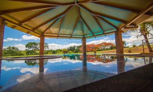 recanto-de-lazer-c-piscina-bar-molhado-e-sinuca (1)