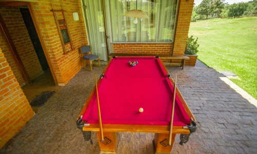 recanto-de-lazer-c-piscina-bar-molhado-e-sinuca (4)