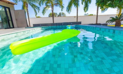 refugio-4-suites-c-piscina-sinuca-e-area-gourmet (6)