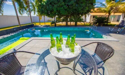 refugio-4-suites-c-piscina-sinuca-e-area-gourmet (7)
