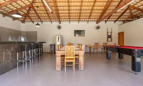 refugio-4-suites-c-piscina-sinuca-e-area-gourmet (9)