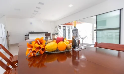 sua-casa-perfeita-c-4-suites-e-piscina-aquecida (1)